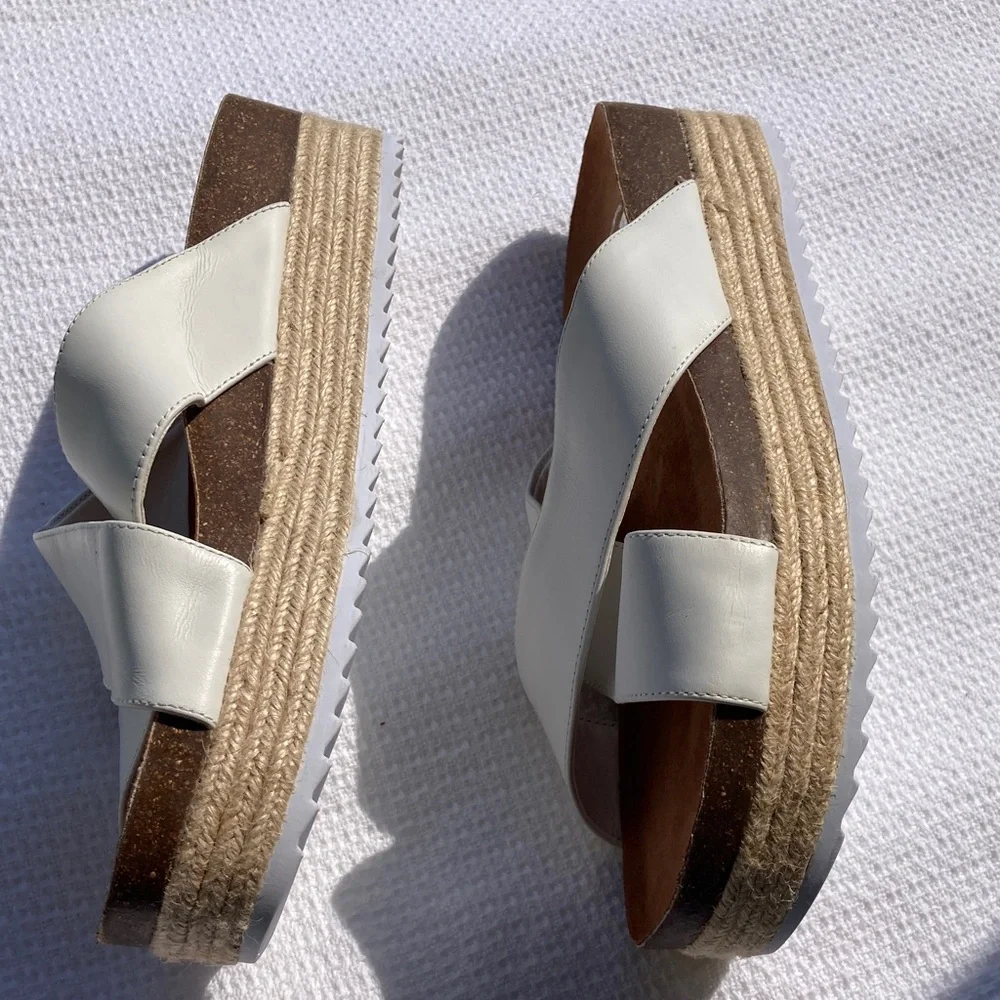 Gianni Bini White and Tan Espadrille Slides SIZE:8,5